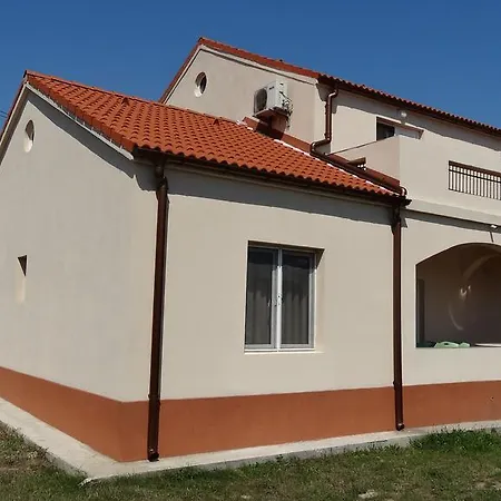 Pensión Vila Calypso *